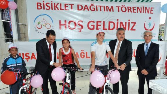 Türkiye Sağlıklı Beslenme ve Hareketli Hayat Programı Kapsamında Bisiklet Dağıtımı Gerçekleştirildi