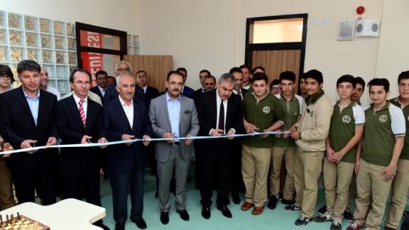 Ertuğrul Gazi Anadolu İmam Hatip Lisesi Z-Kütüphanesi Açıldı