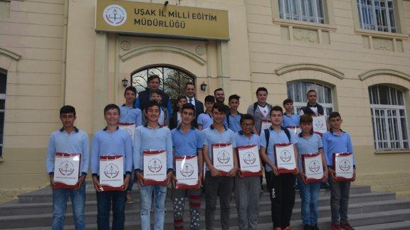  Anadolu Yıldızlar Ligi Erkek Hentbol Takımı Müdürlüğümüzü Ziyaret Ettiler