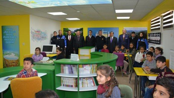 Hasibe ve Mazhar Gürbüz İlkokulu Z Kütüphane Açılışı Yapıldı