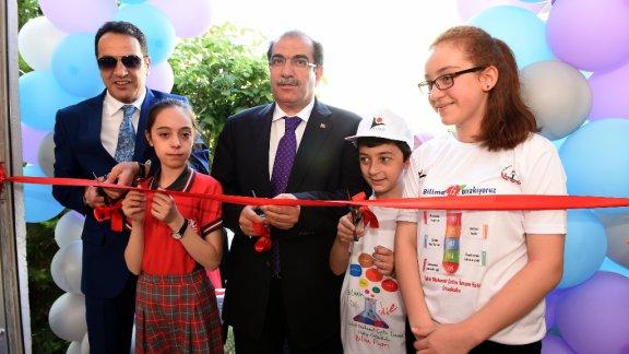 Şehit Mehmet Çetin İmam Hatip Ortaokulu TÜBİTAK 4006 Bilim Fuarı Yapıldı