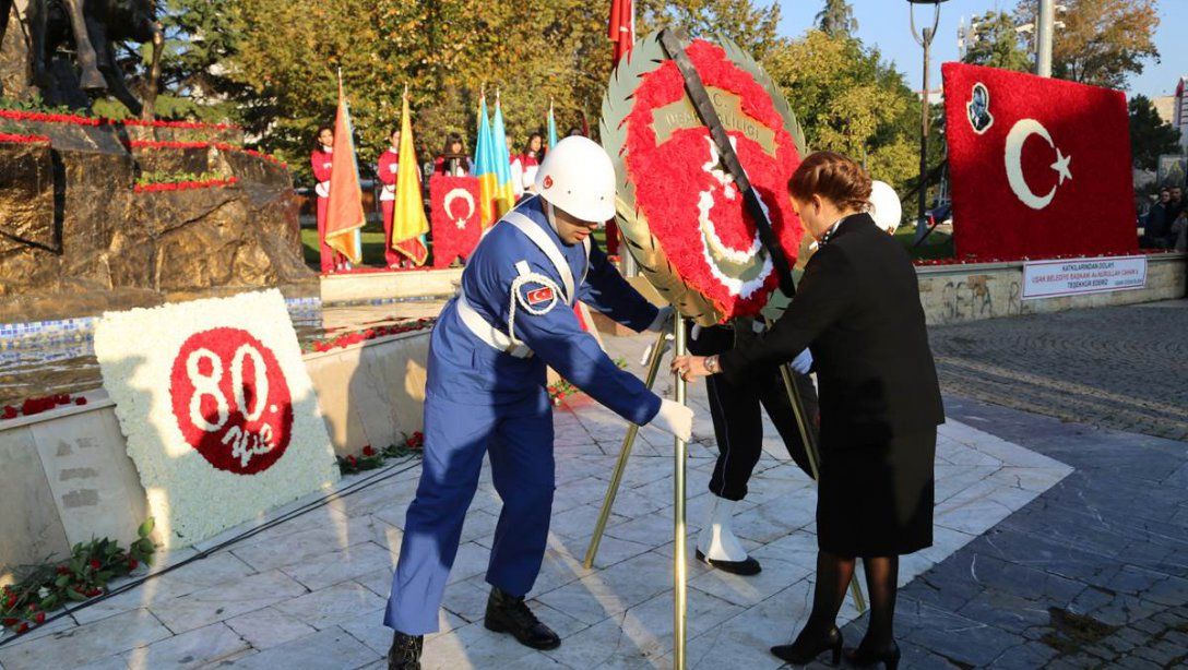 Gazi Mustafa Kemal Atatürkün Vefatının 80. Yıl Dönümünde Valimiz Funda Kocabıyıkın Katılımları ile 15 Temmuz Şehitler Meydanı´nda Tören Düzenlendi.