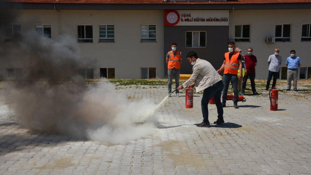 Uşak Milli Eğitim Müdürlüğünce Yangın Eğitimi Kursu yapıldı